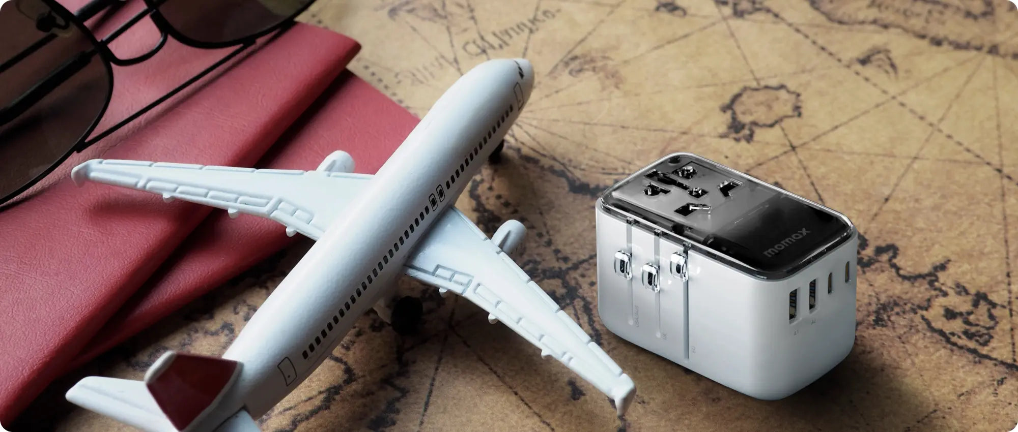 Image 2 1 World Flow 4 Port Travel Charger With Built In USB C Cable 35W